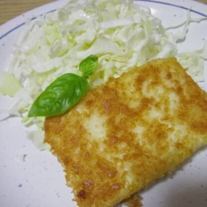 外はサクサク、中はふんわり♪美味しい豆腐のフライでごはんがもりもりいただけました♪ごちそうさまでした＾＾v